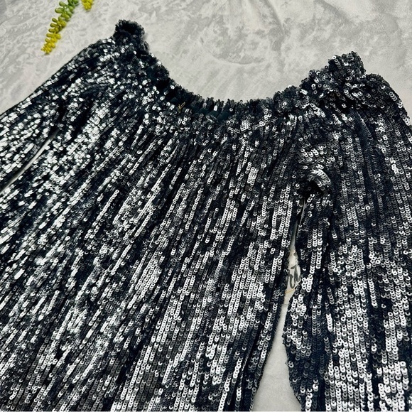 Free People Emilia Sequin Off Shoulder Romper in  Gunmetal Silver NWT Small - Picture 4 of 16